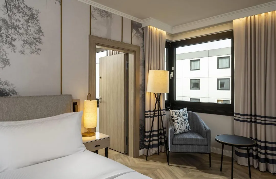 Doubletree By Hilton Berlin Ku'Damm-1